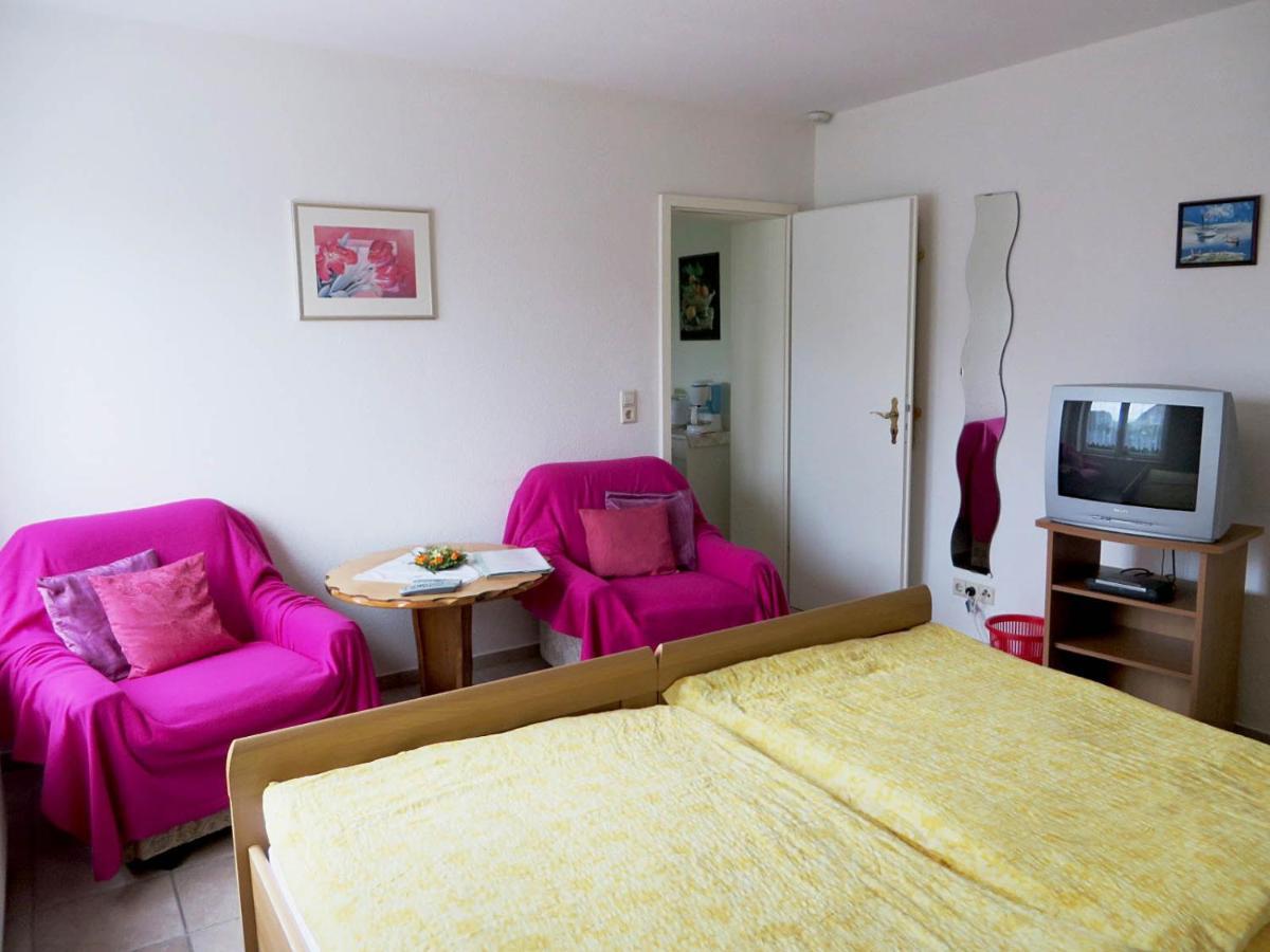 Ferienwohnungen "Marie" Mit Terrassen, Inclusive Park- Und Stellplaetze Am Haus, Mueritz-Strand Nur 700M, Altstadt 10Min, Ruhige Lage, Waren  Exterior foto