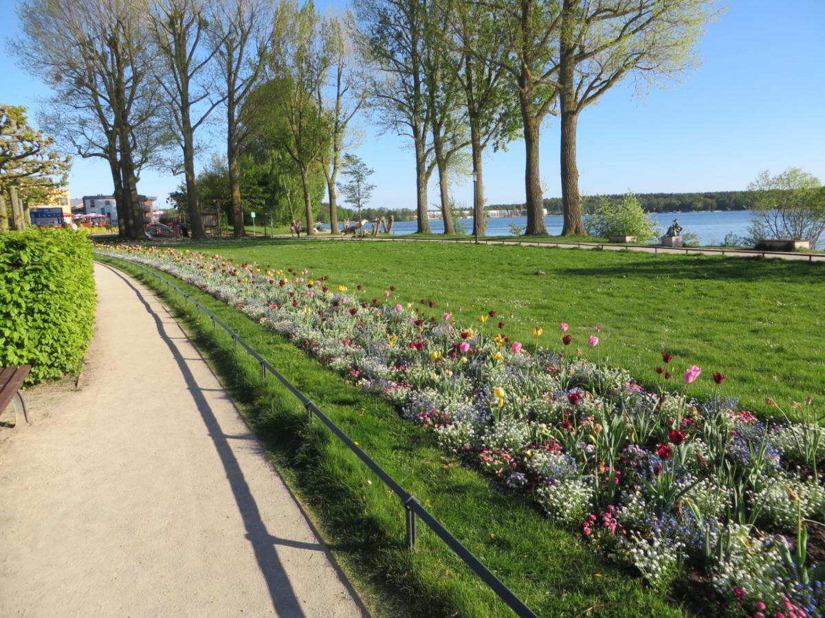 Ferienwohnungen "Marie" Mit Terrassen, Inclusive Park- Und Stellplaetze Am Haus, Mueritz-Strand Nur 700M, Altstadt 10Min, Ruhige Lage, Waren  Exterior foto