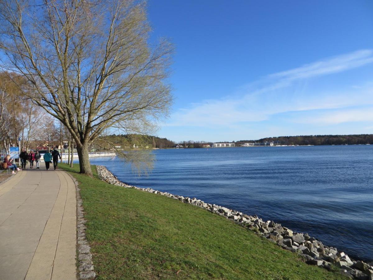 Ferienwohnungen "Marie" Mit Terrassen, Inclusive Park- Und Stellplaetze Am Haus, Mueritz-Strand Nur 700M, Altstadt 10Min, Ruhige Lage, Waren  Exterior foto