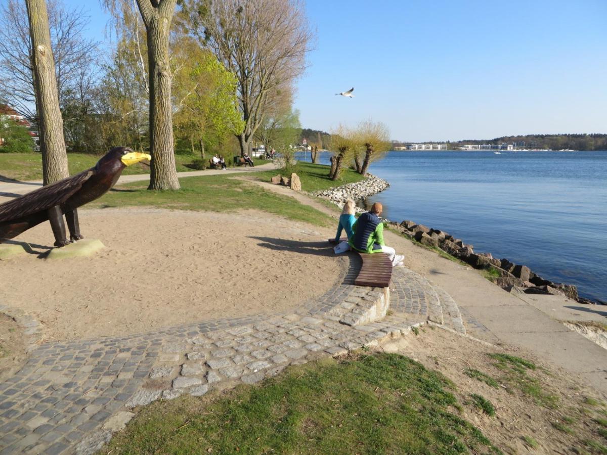 Ferienwohnungen "Marie" Mit Terrassen, Inclusive Park- Und Stellplaetze Am Haus, Mueritz-Strand Nur 700M, Altstadt 10Min, Ruhige Lage, Waren  Exterior foto