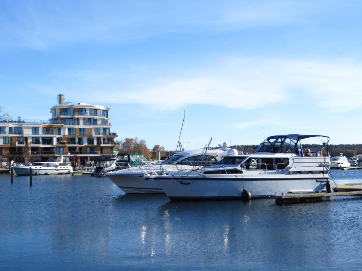 Ferienwohnungen "Marie" Mit Terrassen, Inclusive Park- Und Stellplaetze Am Haus, Mueritz-Strand Nur 700M, Altstadt 10Min, Ruhige Lage, Waren  Exterior foto